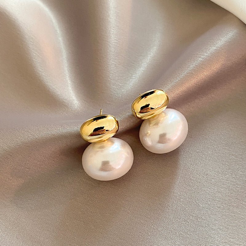 Ode to the Isles - Pearl Earrings